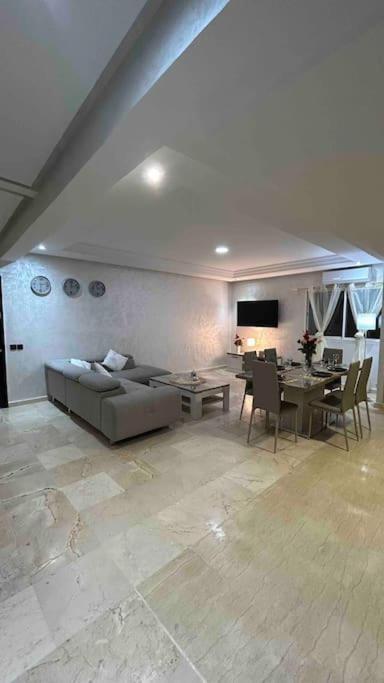 Appartement Haut Standing 3 Chambres Avec Terasse Quartier Gueliz Hivernage A Marrakech I19 Marrakesz Zewnętrze zdjęcie